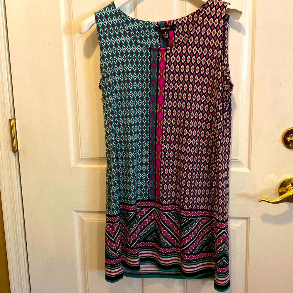 Style & Co midi dress. Size:M . Pink, black, white, cream and green colors.